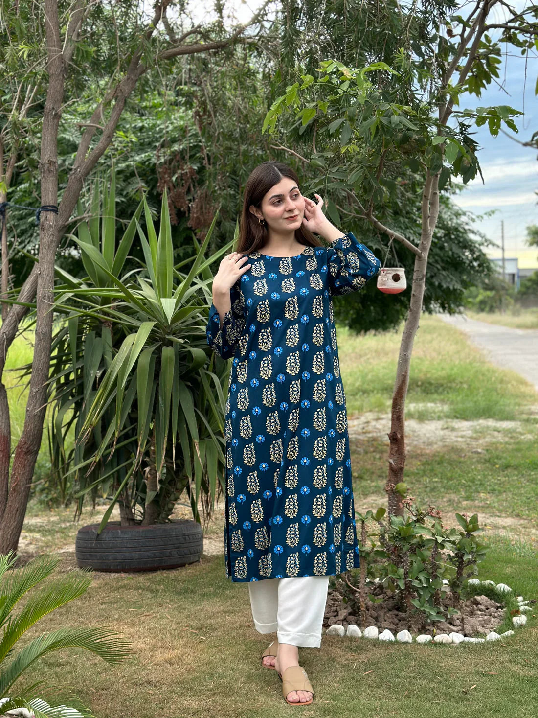 2pcs Printed Stitched Suit Stone Winter Linen Suit Winter Collection - Umer Dawood