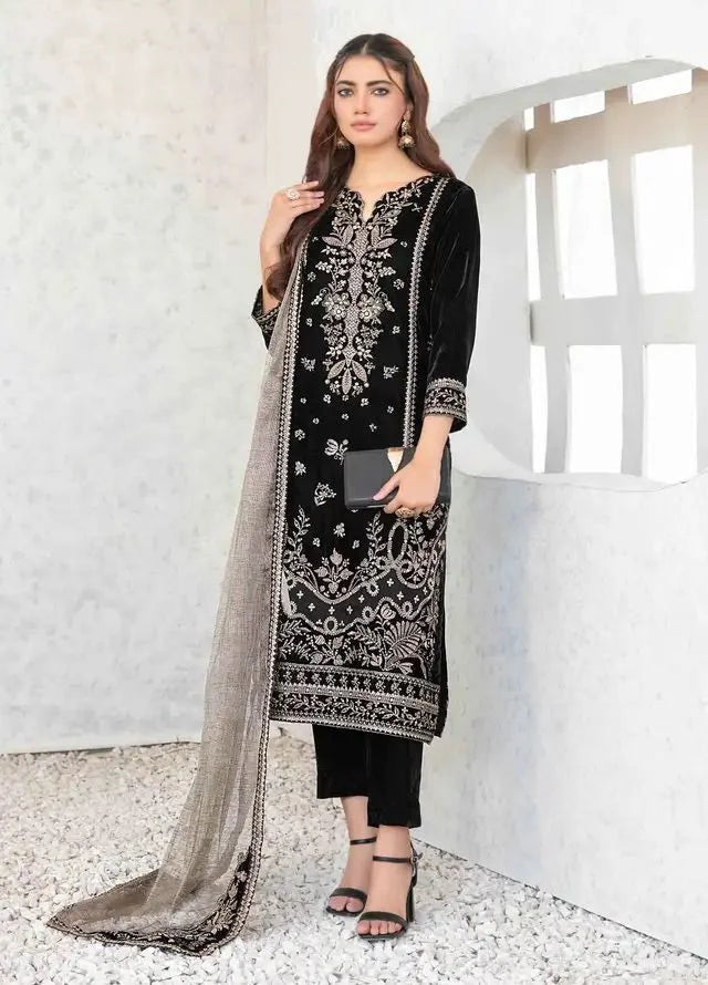 Tawakkal Fabrics Embroidered Velvet Suits 3 Piece Unstitched - Umer Dawood